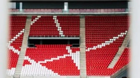 付豪辽宁队快攻得手，扣篮得分轻松入网